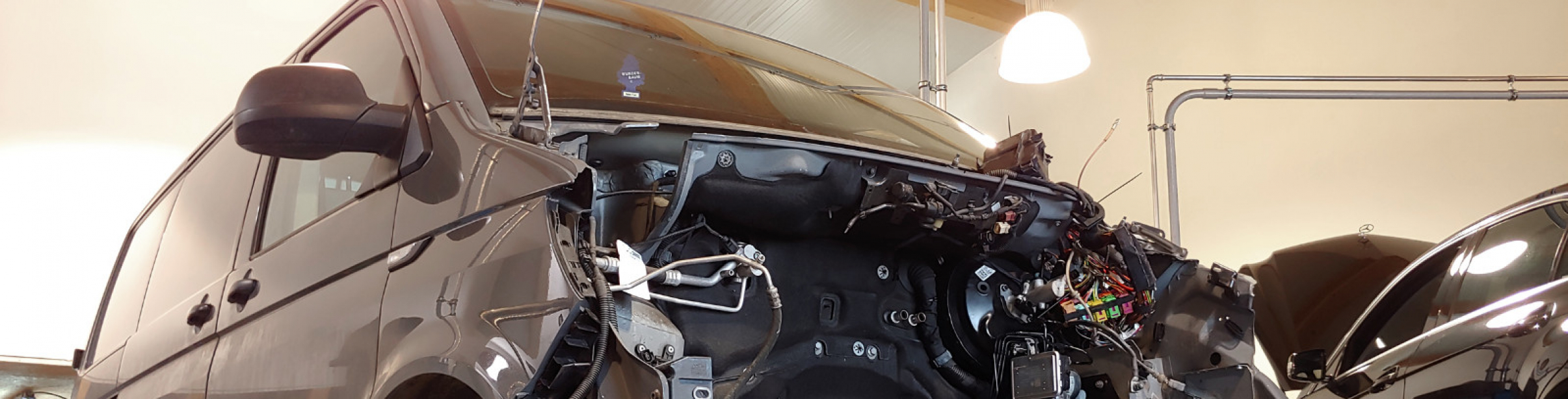 Unfallinstandsetzung | Karrosseriereparatur | Unfallreparatur